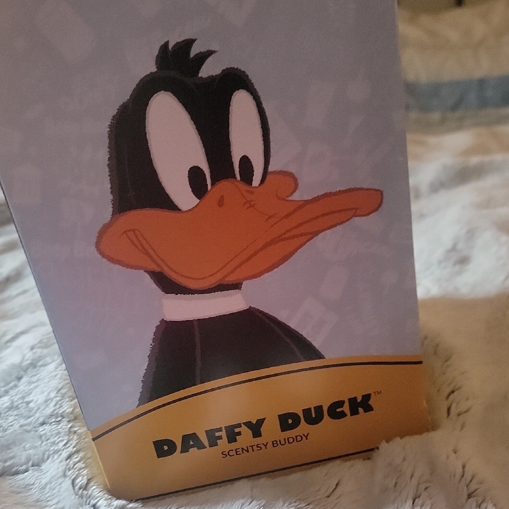 Scentsy Daffy Duck Buddy - Black and Orange